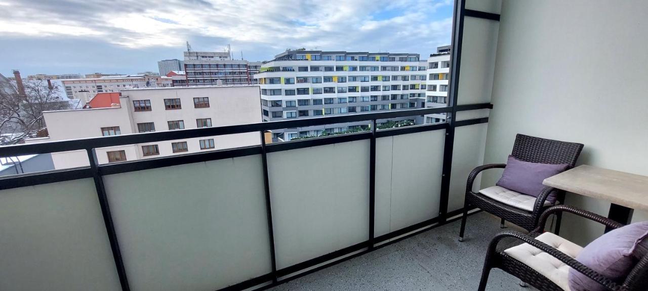 Ferienwohnung Apartman Soul 200 M Do Centra S Private Parking Free Košice Exterior foto